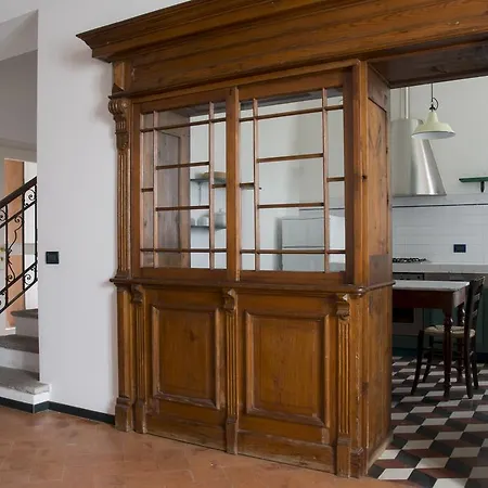 Palazzo Turro 3*