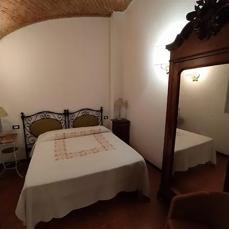בית הארחה Palazzo Turro Podenzano